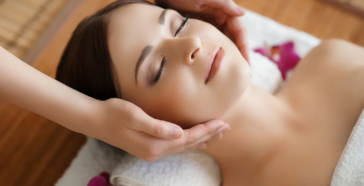 mukabhyanga-gesichts-massage