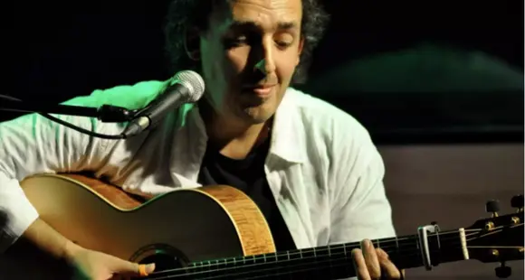 David Mana - Italian Fingerstyle Guitar
