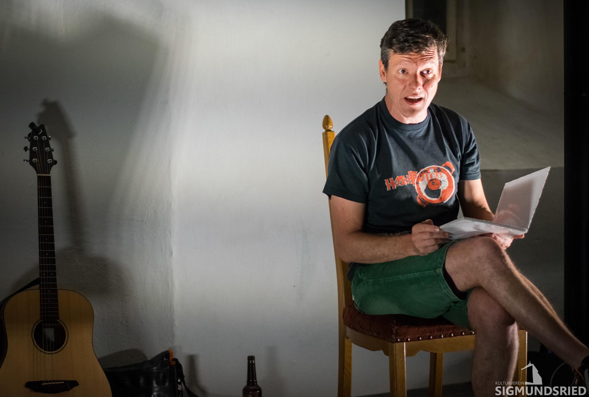 Daniel Lenz strapaziert die Lachmuskeln